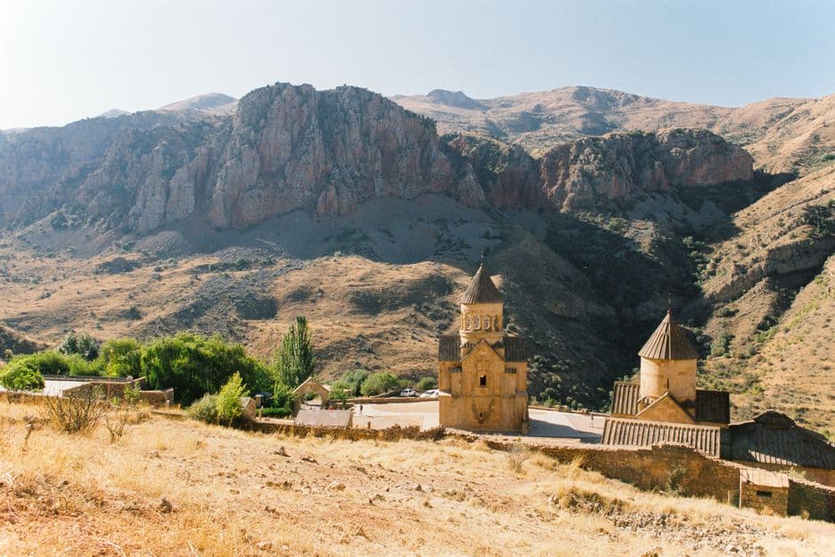 Budget USD 1,000 per week in Armenia: cash, cards & money-saving tactics