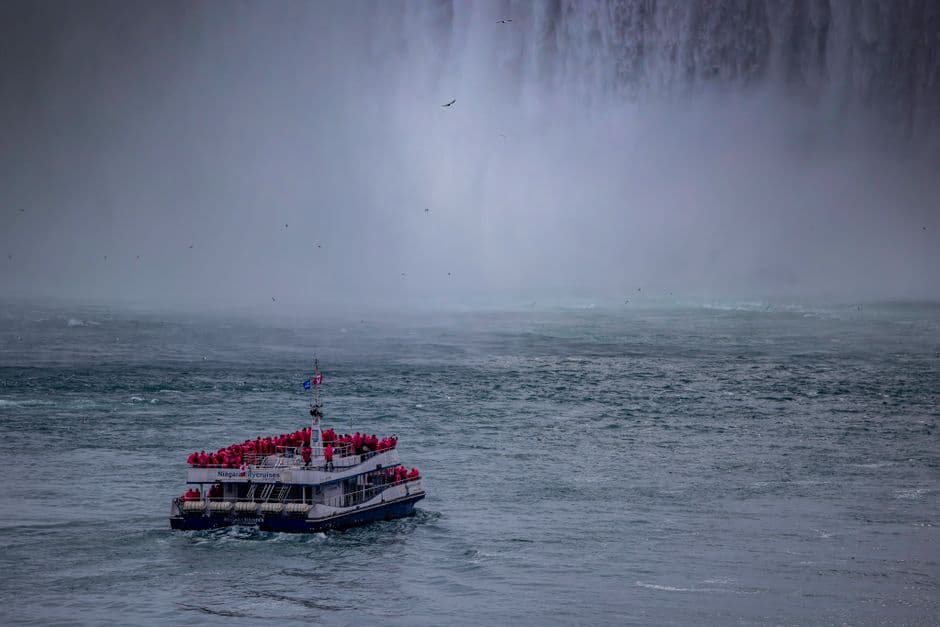Cards, cash, and the $10,000 declaration: Money moves in Canada