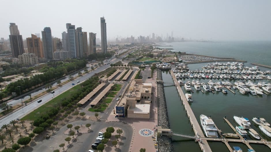 Plan Around Ramadan: Why Kuwait's Holiday Calendar Matters for Business