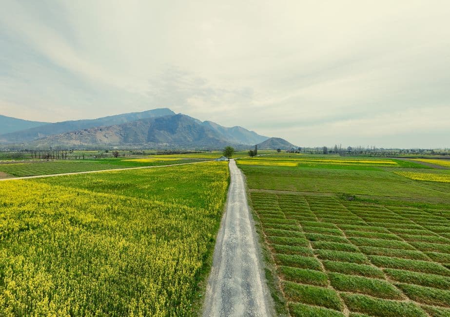 Where to photograph Pakistan: mountains, deserts, and Mughal light