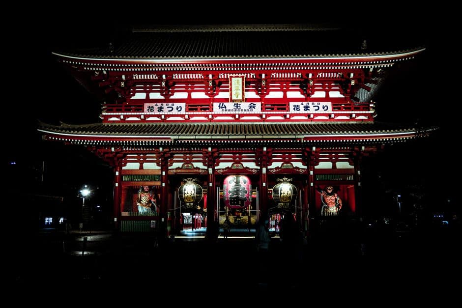 Tokyo's best indoor escapes when it rains: museums, foot baths, and art