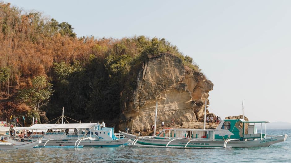 Dress light, pack layers: what to actually wear in the Philippines
