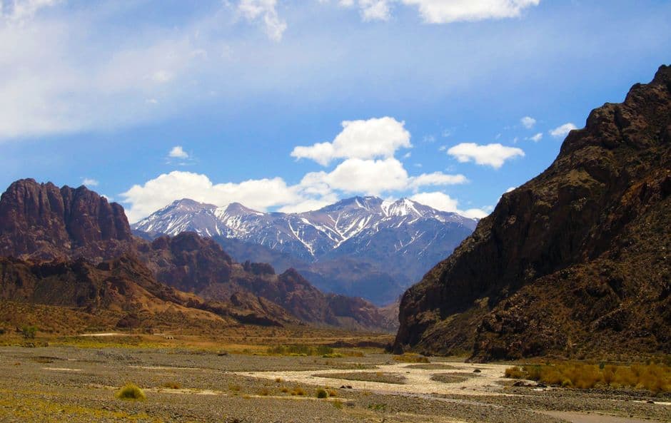 Street crime, scams & driving hazards in Argentina: what actually happens