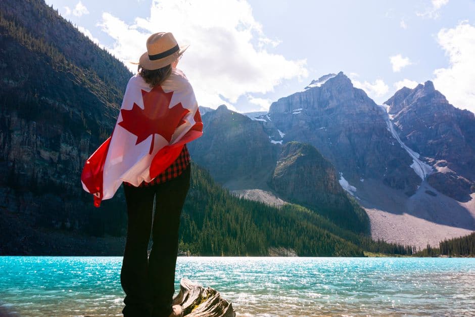 Taxi meters & fake Wi-Fi: scams that actually target visitors in Canada