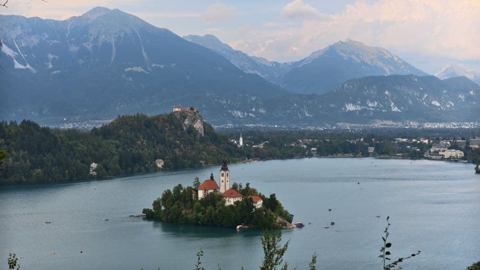 Walk Slovenia for free: lakes, gorges, and old towns that cost nothing