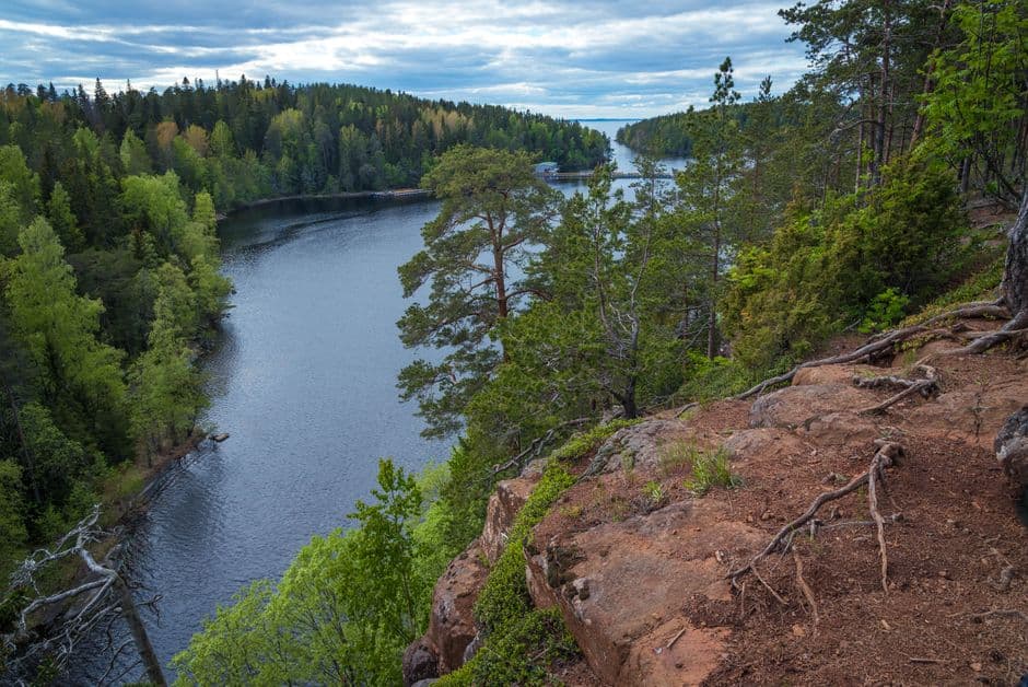 Getting Around Finland: Transport Options & Driving Rules